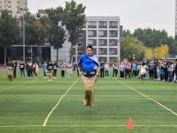 如何应对疯狂的“挤压下注”（疯狂“挤压下注”来袭：应对策略与实战要点）